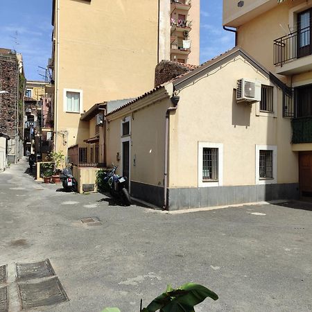 Le Case Del Cortile Catania Exterior photo