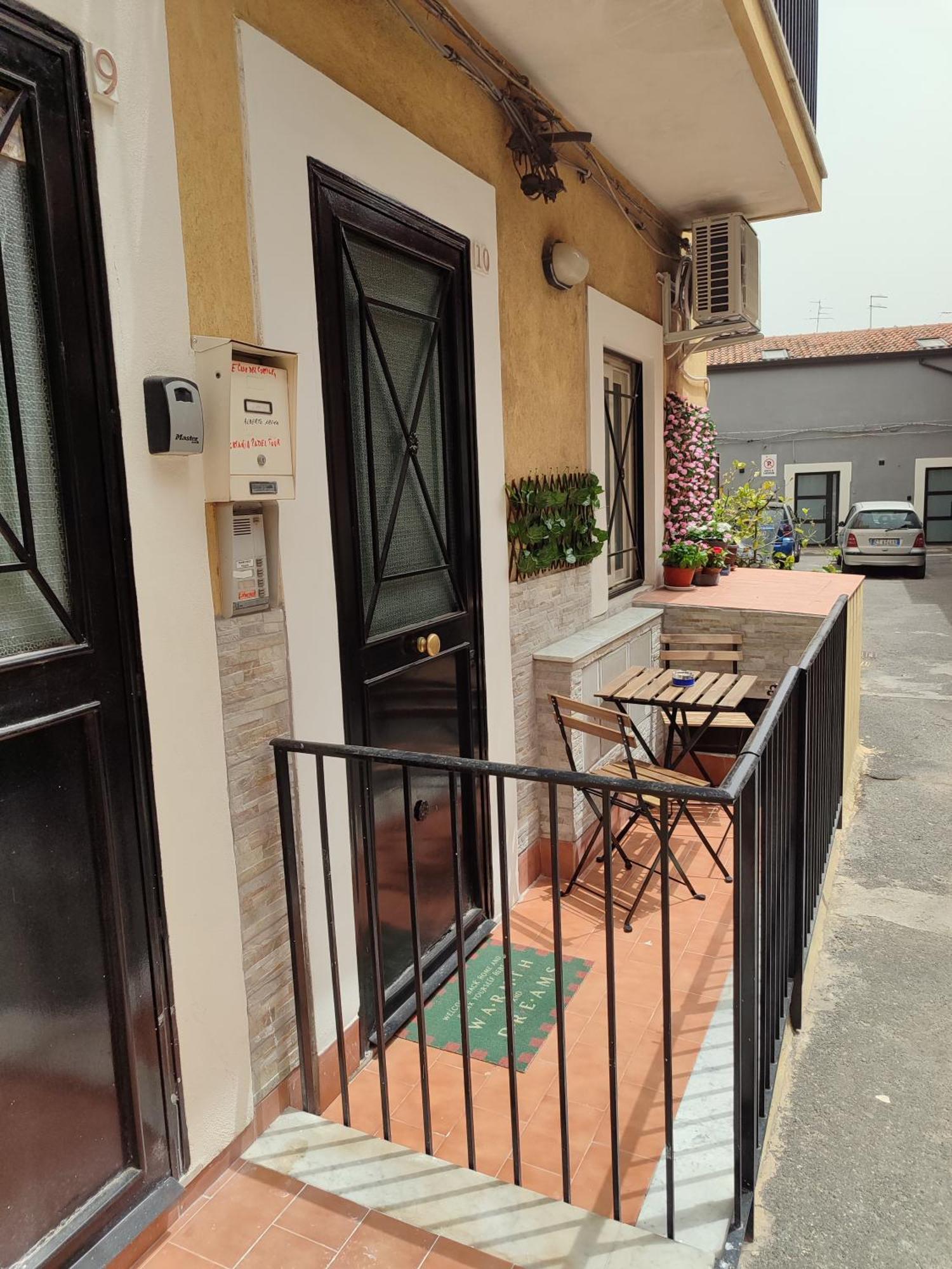 Le Case Del Cortile Catania Exterior photo