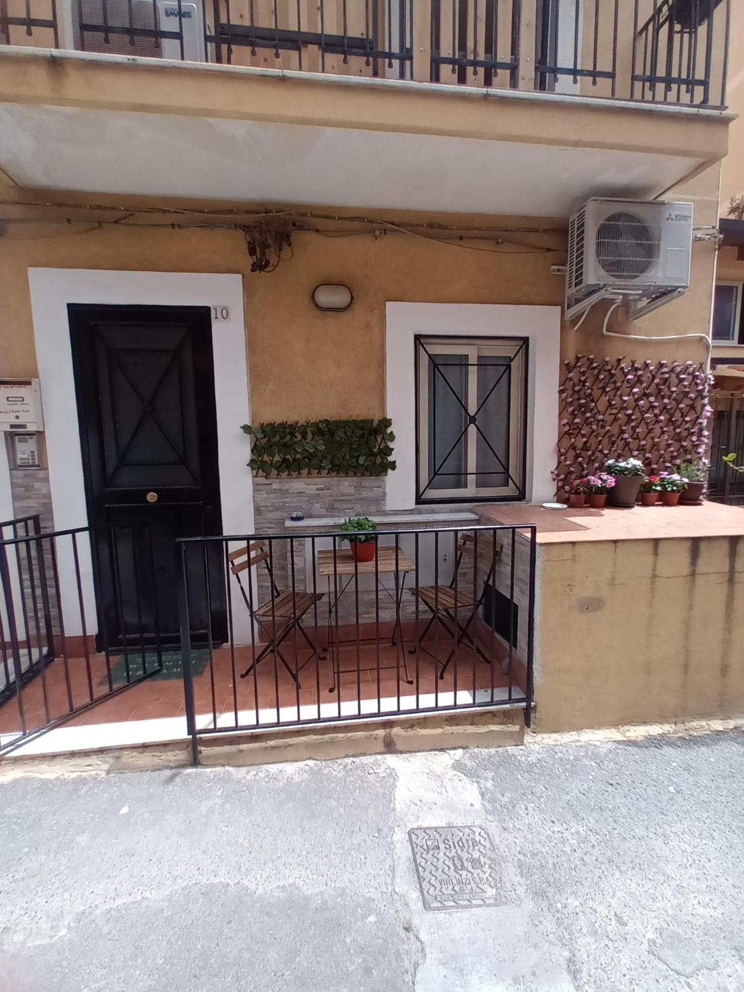 Le Case Del Cortile Catania Exterior photo