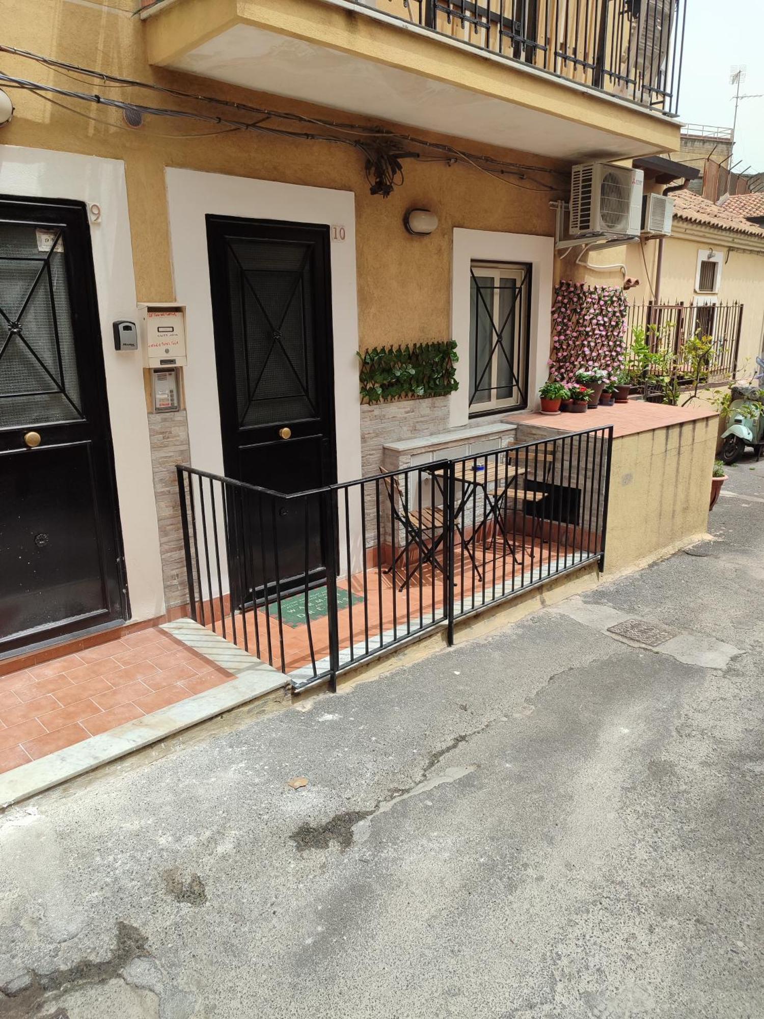 Le Case Del Cortile Catania Exterior photo